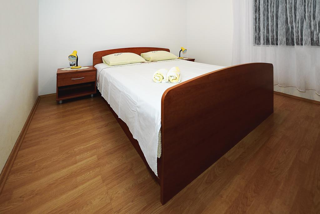 Apartments Bijuk Sukošan Екстериор снимка